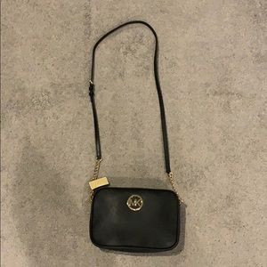 LIKE NEW MK FULTON CROSSBODY